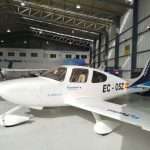 Flyschool incorpora la primera Cirrus SR20 a su flota CIRRUS FLYSCHOOL